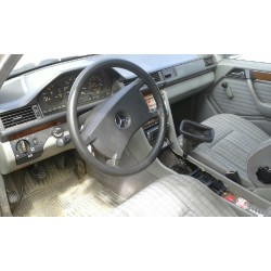 mercedes clase e (w124) berlina del año 1990