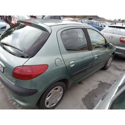 peugeot 206 berlina del año 2003
