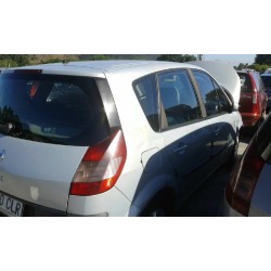 renault scenic ii del año 2003