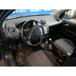 ford fiesta (cbk) del año 2004