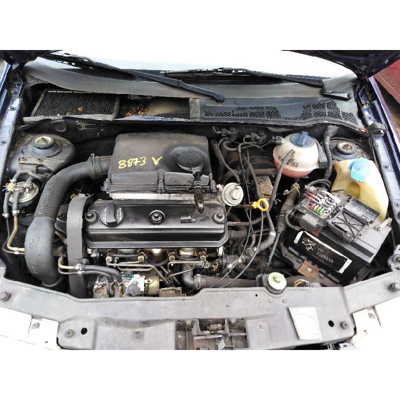volkswagen polo berlina (6n1) del año 1998
