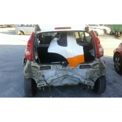 peugeot 107 del año 2006