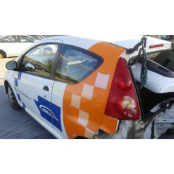 peugeot 107 del año 2006