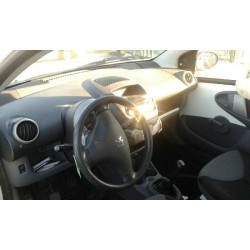 peugeot 107 del año 2006