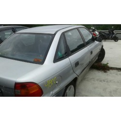 opel astra f berlina del año 1994