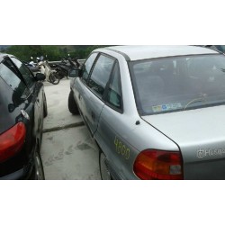 opel astra f berlina del año 1994