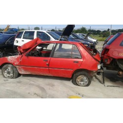 peugeot 205 berlina del año 1986