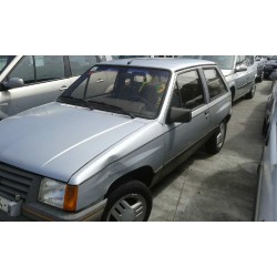 opel corsa a del año 1986