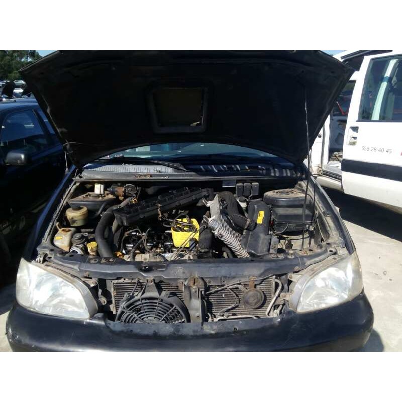kia carnival del año 2000