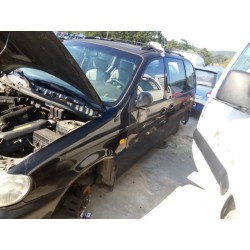 kia carnival del año 2000