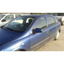 opel astra g berlina del año 2001