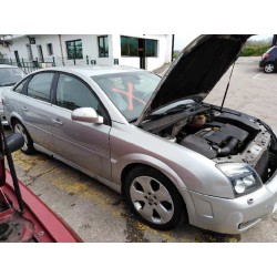opel vectra c berlina del año 2002