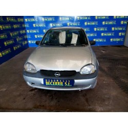 opel corsa b del año 2000