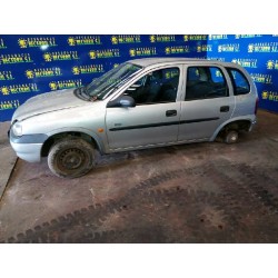 opel corsa b del año 2000
