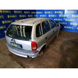 opel corsa b del año 2000