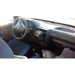 peugeot 106 (s2) del año 2002