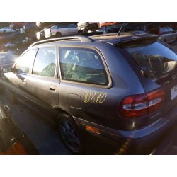 volvo v40 familiar del año 2001
