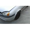 ford fiesta berlina del año 2000