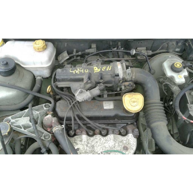 ford fiesta berlina (dx) del año 2000 ford fiesta berlina (dx) del año 2000