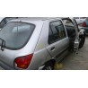 ford fiesta berlina (dx) del año 2000