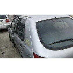 ford fiesta berlina (dx) del año 2000