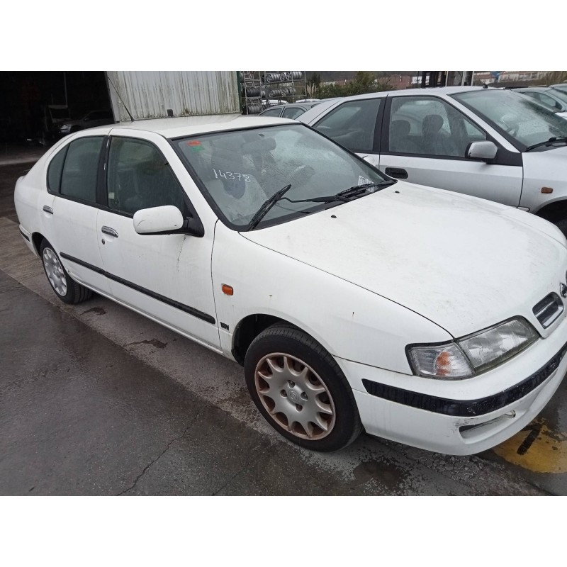 nissan primera berlina (p11) del año 1999
