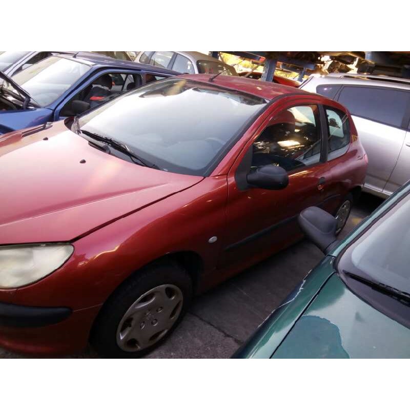 peugeot 206 berlina del año 2002