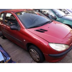 peugeot 206 berlina del año 2002