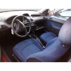 peugeot 206 berlina del año 2002