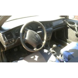 opel vectra b berlina del año 1998