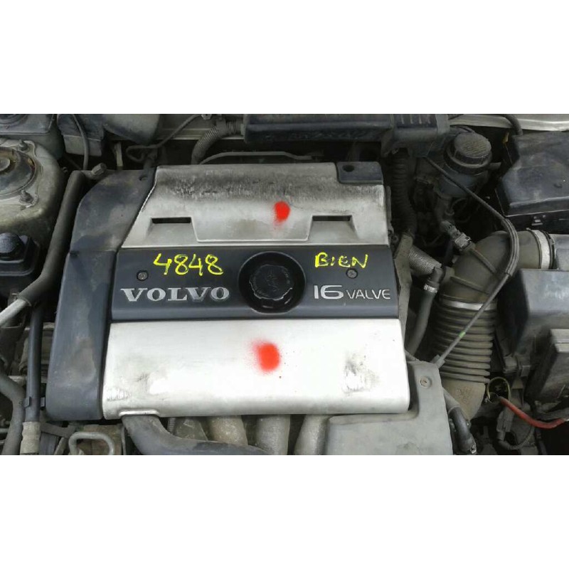 volvo v40 familiar del año 1997