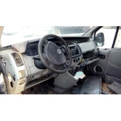 nissan primastar (x83) del año 2005