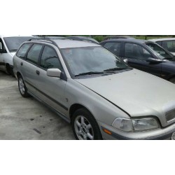 volvo v40 familiar del año 1997