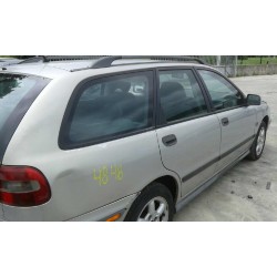 volvo v40 familiar del año 1997