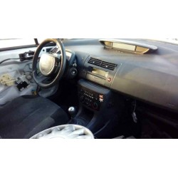 citroen c4 berlina del año 2005