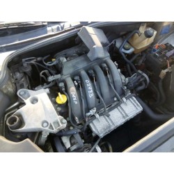 renault laguna ii (bg0) del año 2001