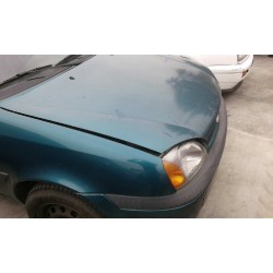 ford fiesta berlina (dx) del año 2000