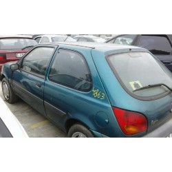 ford fiesta berlina (dx) del año 2000
