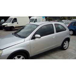 opel corsa c del año 2004