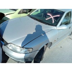 opel vectra b berlina del año 2001