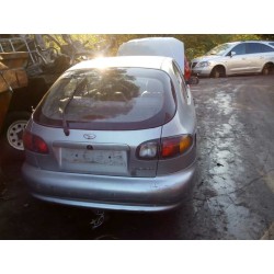 daewoo lanos del año 2002