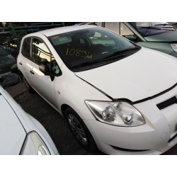 toyota auris del año 2007