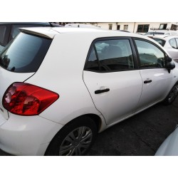 toyota auris del año 2007