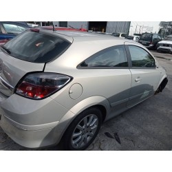 opel astra gtc del año 2005