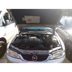 opel vectra b berlina del año 1999