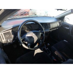 opel vectra b berlina del año 1999
