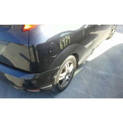 ford focus berlina (cak) del año 2001