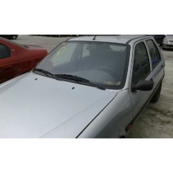 ford fiesta berlina (dx) del año 2000