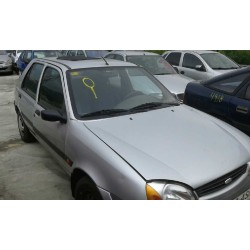 ford fiesta berlina (dx) del año 2000