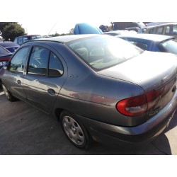 renault megane i fase 2 classic (la..) del año 2003